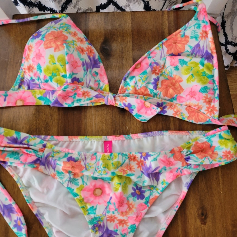Bathing suit